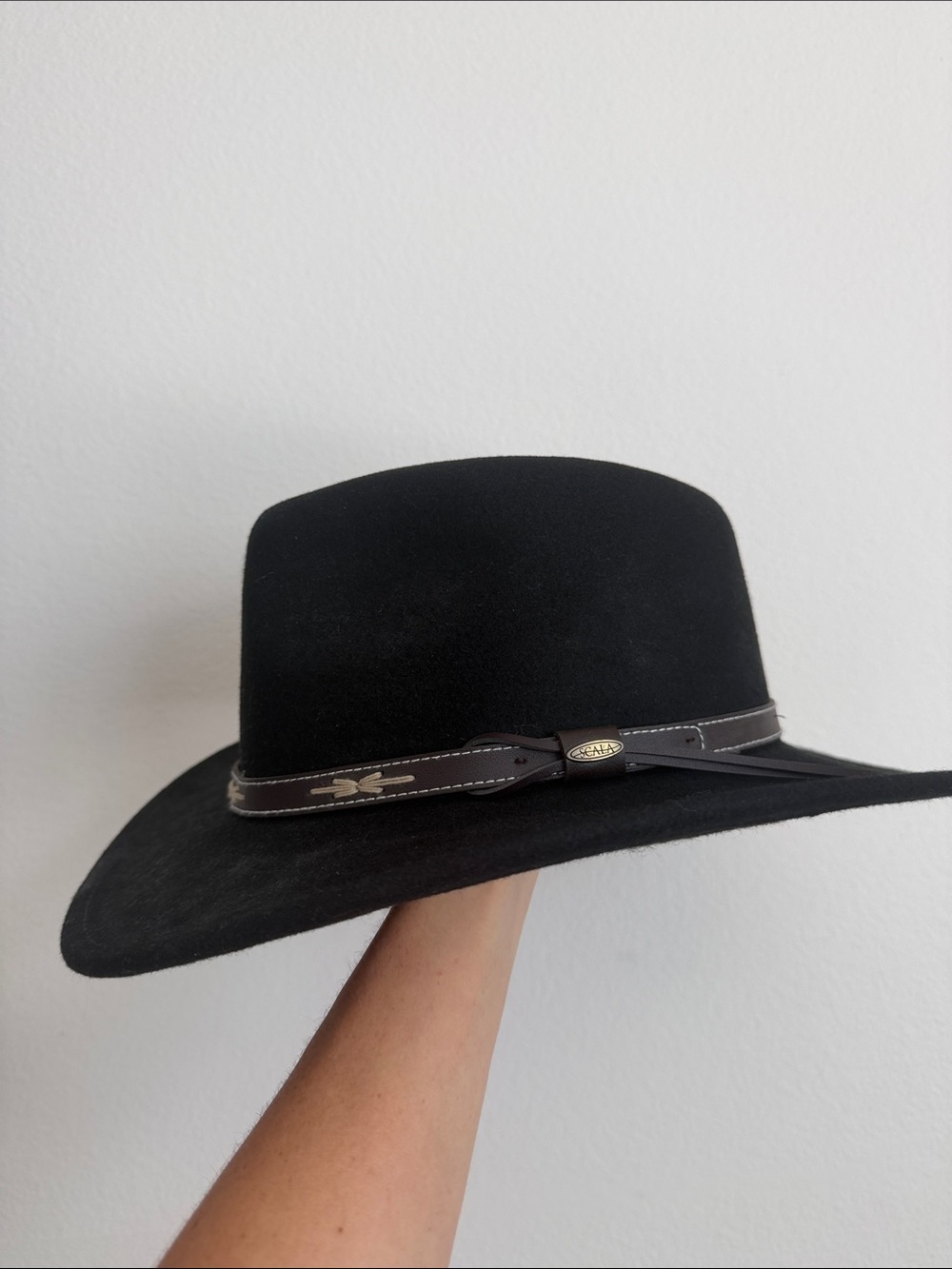 Black SCALA Handmade Black Western 100-% wool Hat with Leather Band